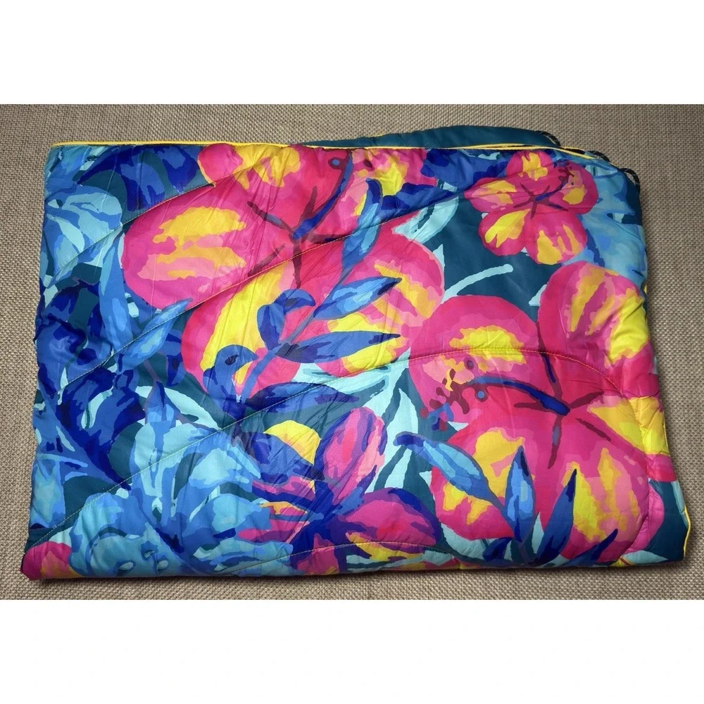 Rumpl Original Puffy Blanket Hawaii Floral Pink Hibiscus Camp Travel Puffer